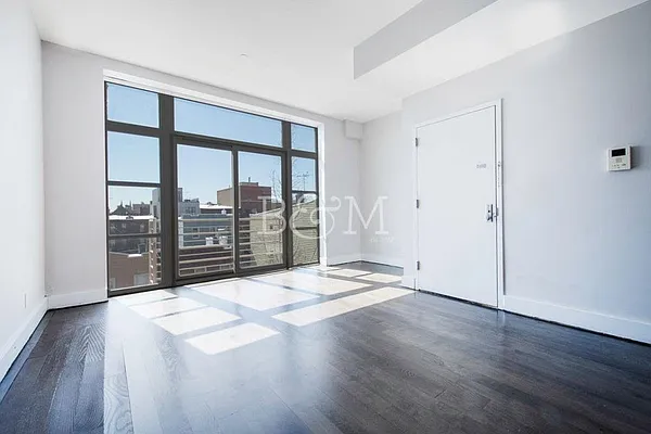 Sold by Brick&Mortar | media 9