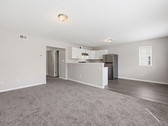 2nd image of 133-139 Grinder Ct