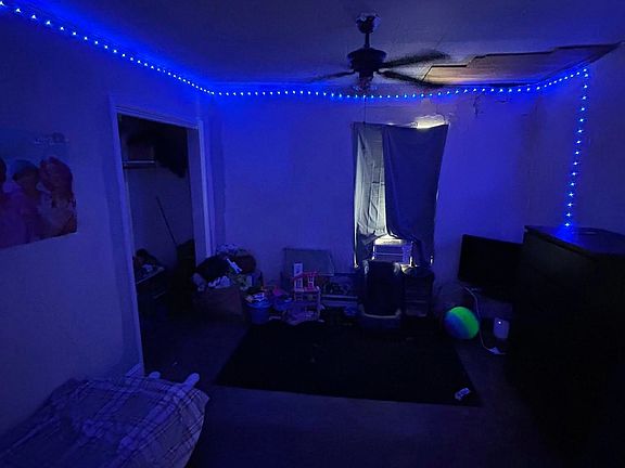 4th image of 1017 17/12 26th St