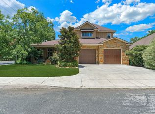 102 Devonshire Rd, Boerne, TX 78006