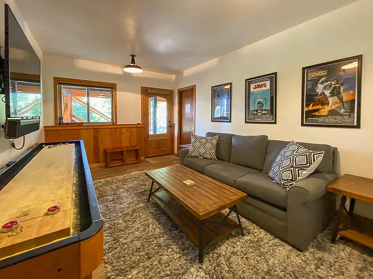 312 Park Ln — Photo 18