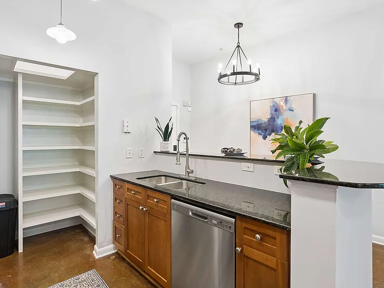 600 Brickworks Cir #6109 — Photo 8