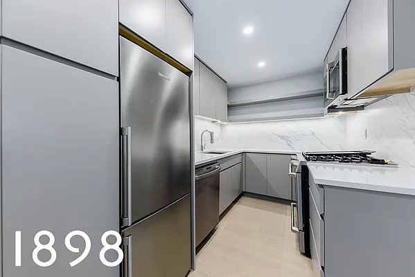 Rented by A&E Real Estate Management | media 9