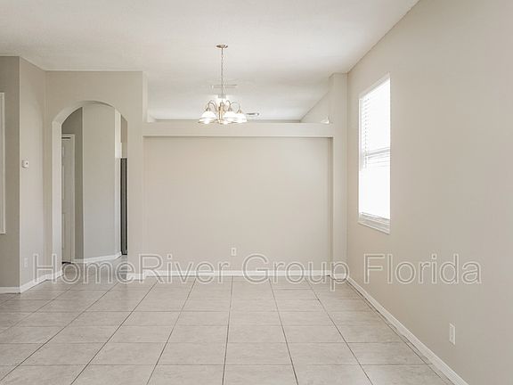 5th image of 2723 Eagle Glen Cir