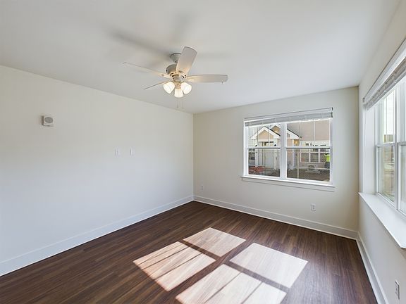 2nd image of 18-101-475 Quinn Ln