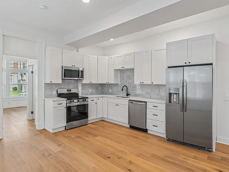 513 N Central St #2 — Photo 6