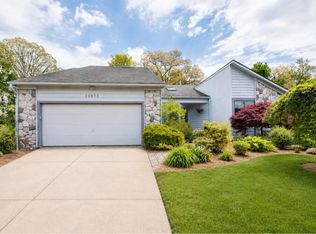 10875 Charring Cross Cir, Whitmore Lake, MI 48189