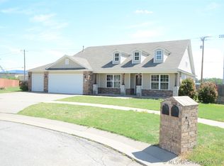 1099 Gunner Loop, Sapulpa, OK 74066