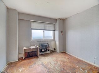 377 S Harrison Street #14CC, East Orange City, NJ 07018