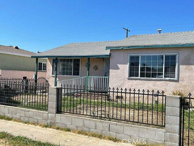 1st image of 3127 W 134th St