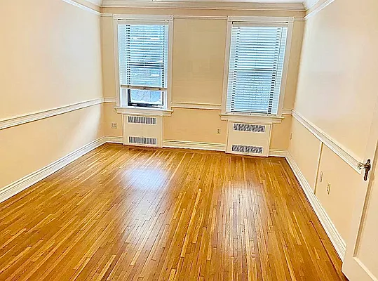 Rented by RealTegrity NY LLC | media 41