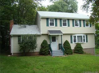 29 Winthrop Rd, Manchester, CT 06040