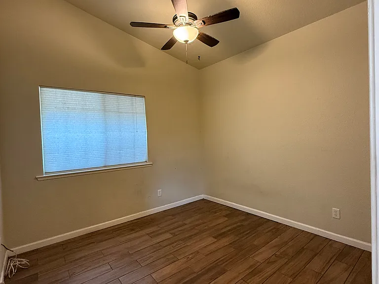 314 N Cypress Ave — Photo 21