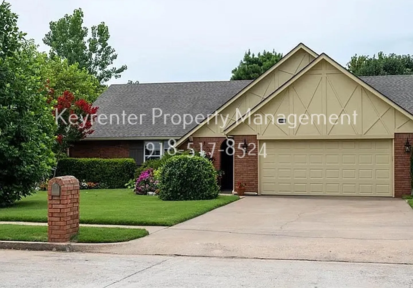 Large | 4 Bed | 3 Bath | South Tulsa — Photo 1