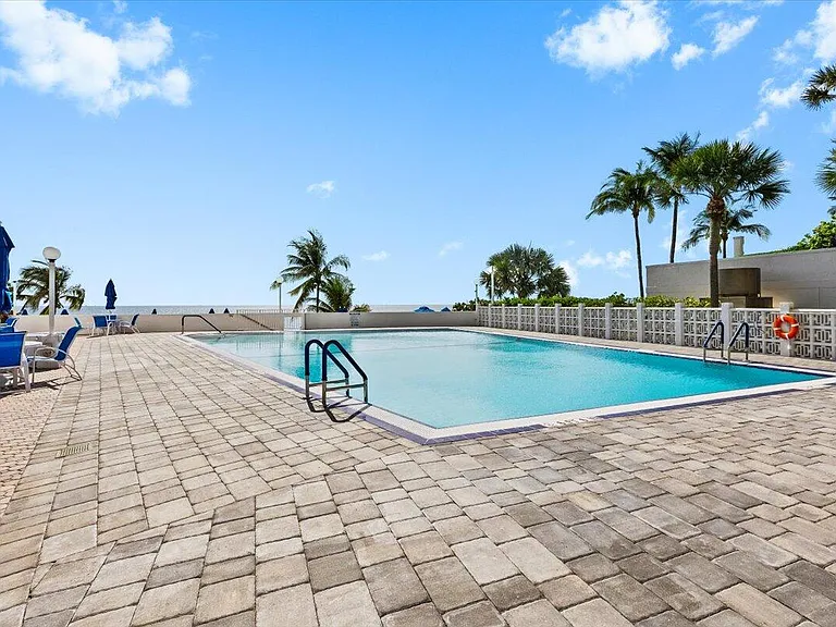4250 Galt Ocean Dr #Penthouse R — Photo 30