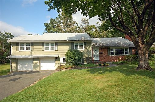 1st image of 31 Brookside Ter