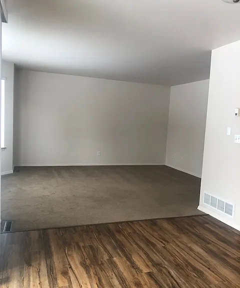 Dining Rm has tile floors.
Similar model.