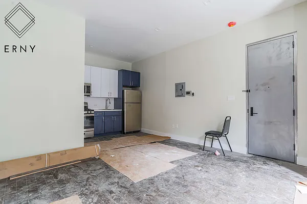 Rented by ERNY LLC | media 12