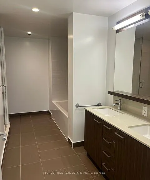 310 Tweedsmuir Ave #Townhouse 4 — Photo 27