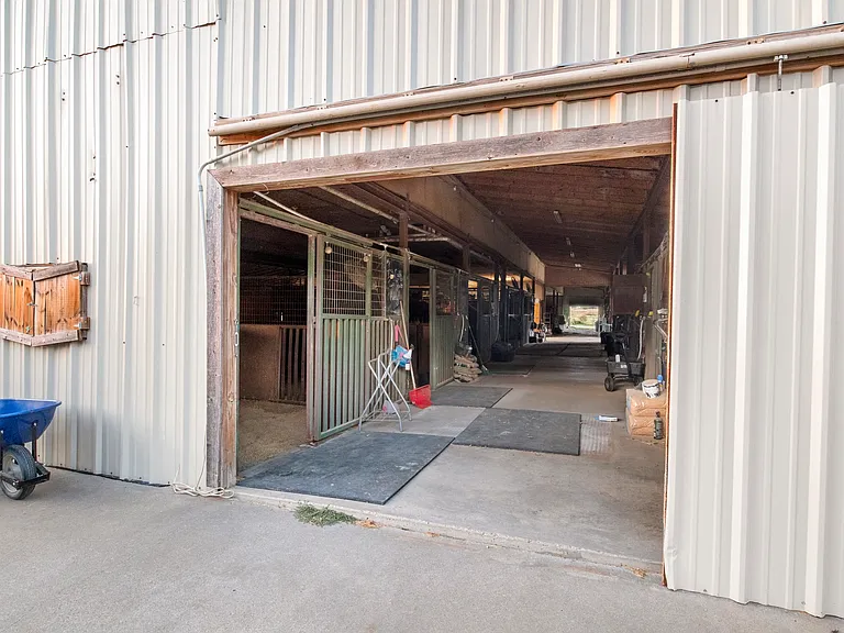 1701 S Duncanville Rd — Photo 23