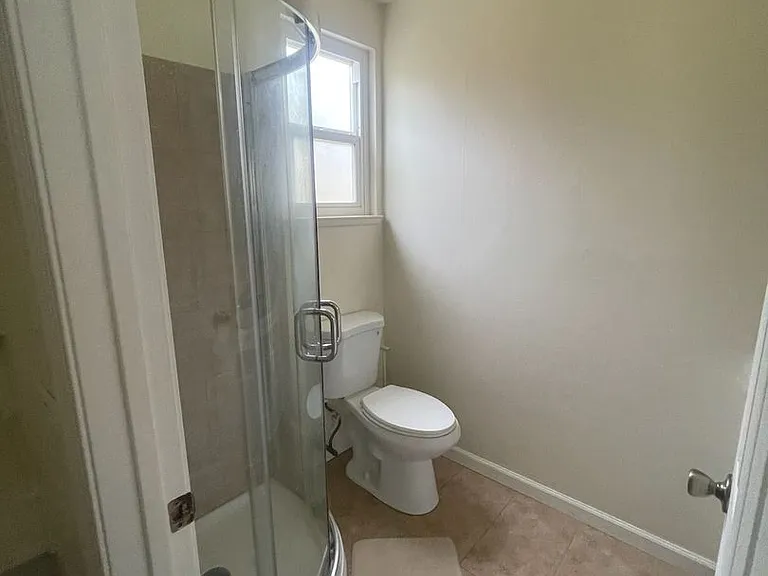 300 Swan Way — Photo 8