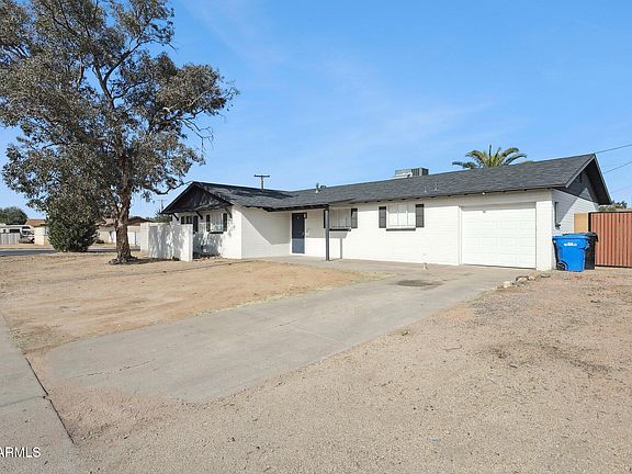 3rd image of 5662 W MARIPOSA Street