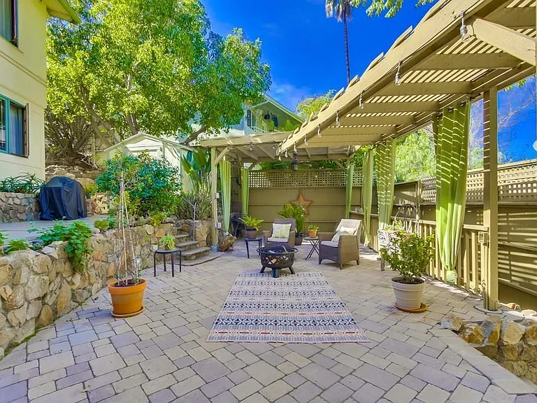 8526 Lemon Ave — Photo 15