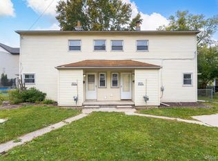 32606-32608 Montcalm Ct, Westland, MI 48186
