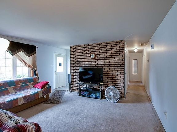 4th image of 5549 Orchard Ave