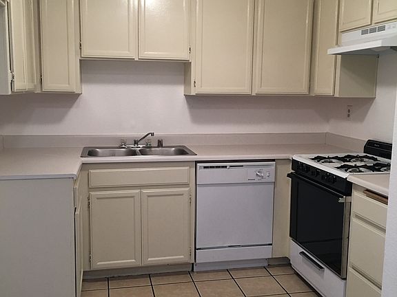 3rd image of 32021 Avenue E APT 1