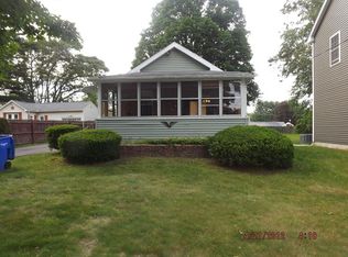 148 Parkerview St, Springfield, MA 01129