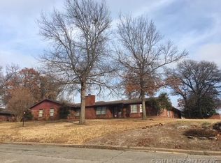 4 Oak Park Ln, Muskogee, OK 74401