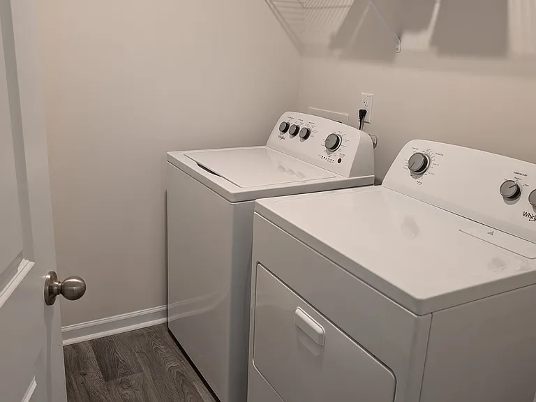 6025 Howth Way — Photo 31