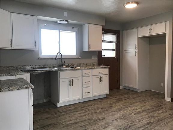 5th image of 152 Mount Vernon Dr