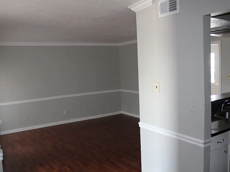 2710 Community Dr #209 — Photo 10