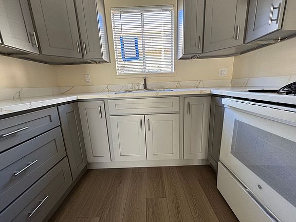 4th image of 19 Lunsford Dr #13