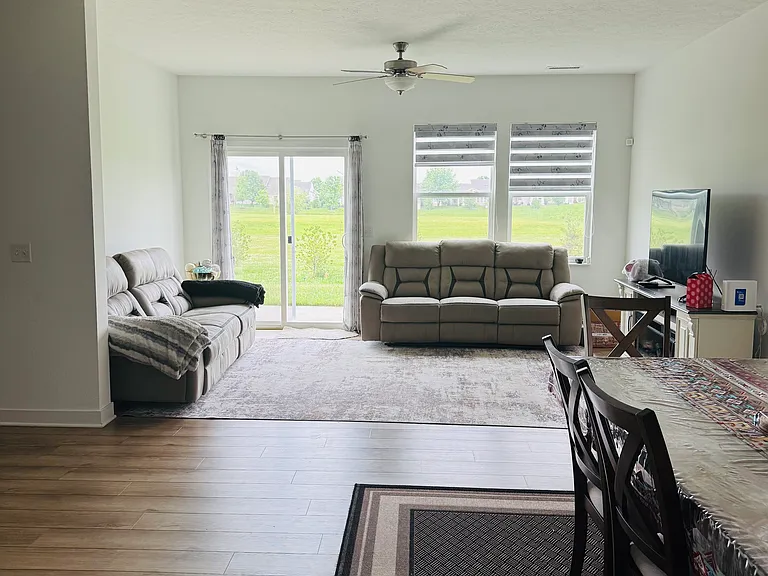 1264 Patens Dr — Photo 10