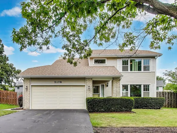 5178 Alder Ct, Gurnee, IL 60031