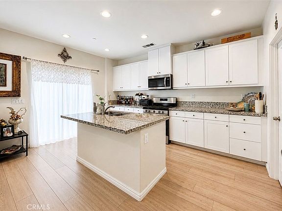5th image of 27463 Moonstone Pl