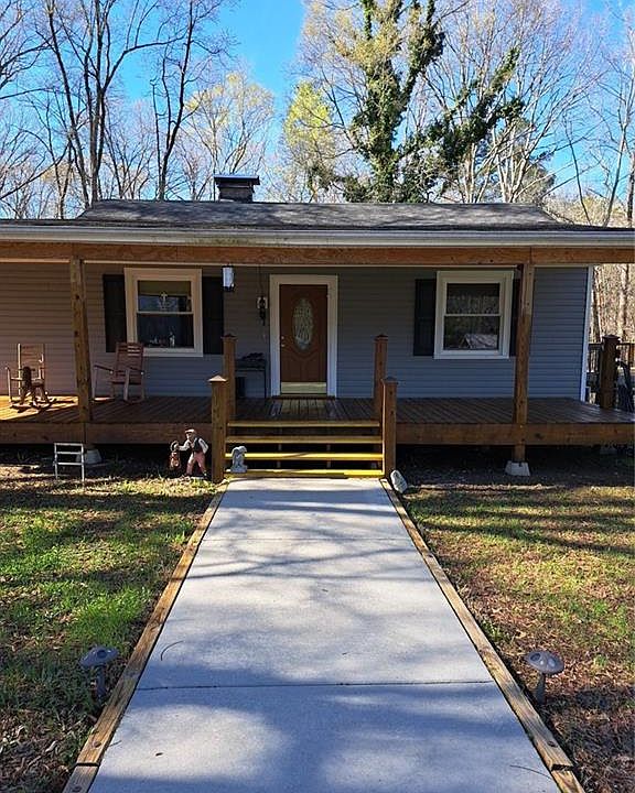 1st image of 804 A Whitsett Ave