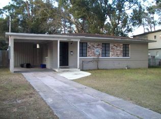 10463 Skycrest Dr N, Jacksonville, FL 32246