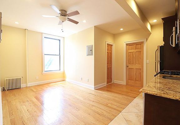 3rd image of 601 W 185th St #4A