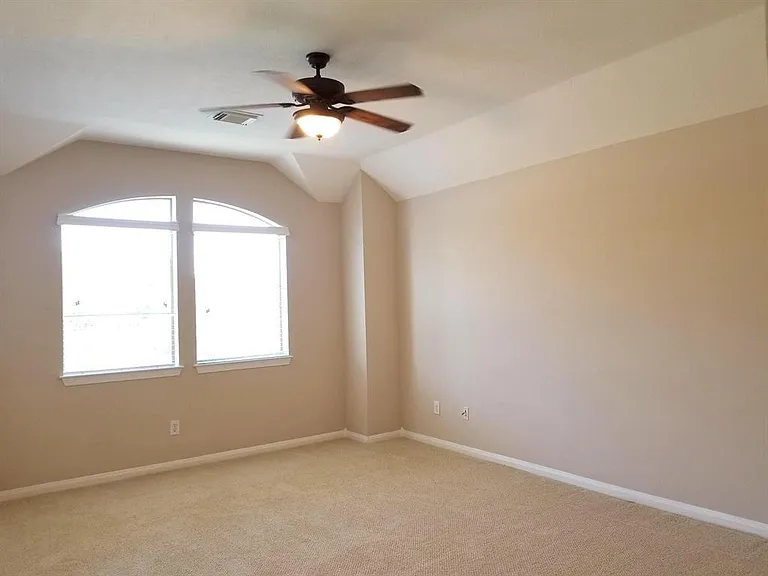 25406 Archdale Ct — Photo 26