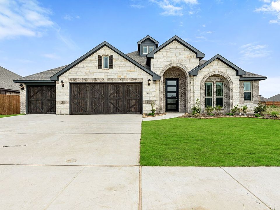 1st image of 631 Sirius Dr