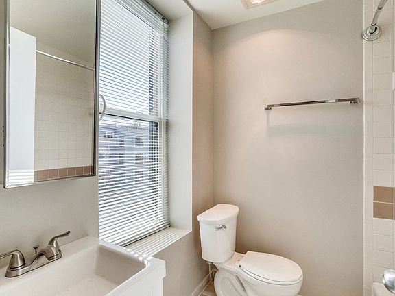 3rd image of 2300 18th St NW APT 310