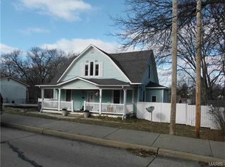 165 W Bonfils St, Troy, MO 63379