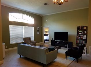 10194 Willow Ln, Palm Beach Gardens, FL 33410