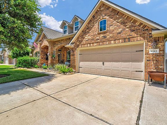 4th image of 1283 Laurel Ln