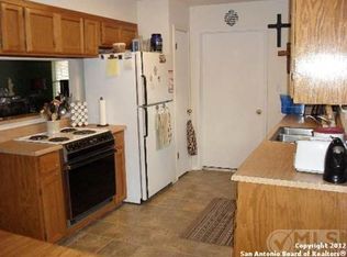 2631 County Road 321, La Vernia, TX 78121