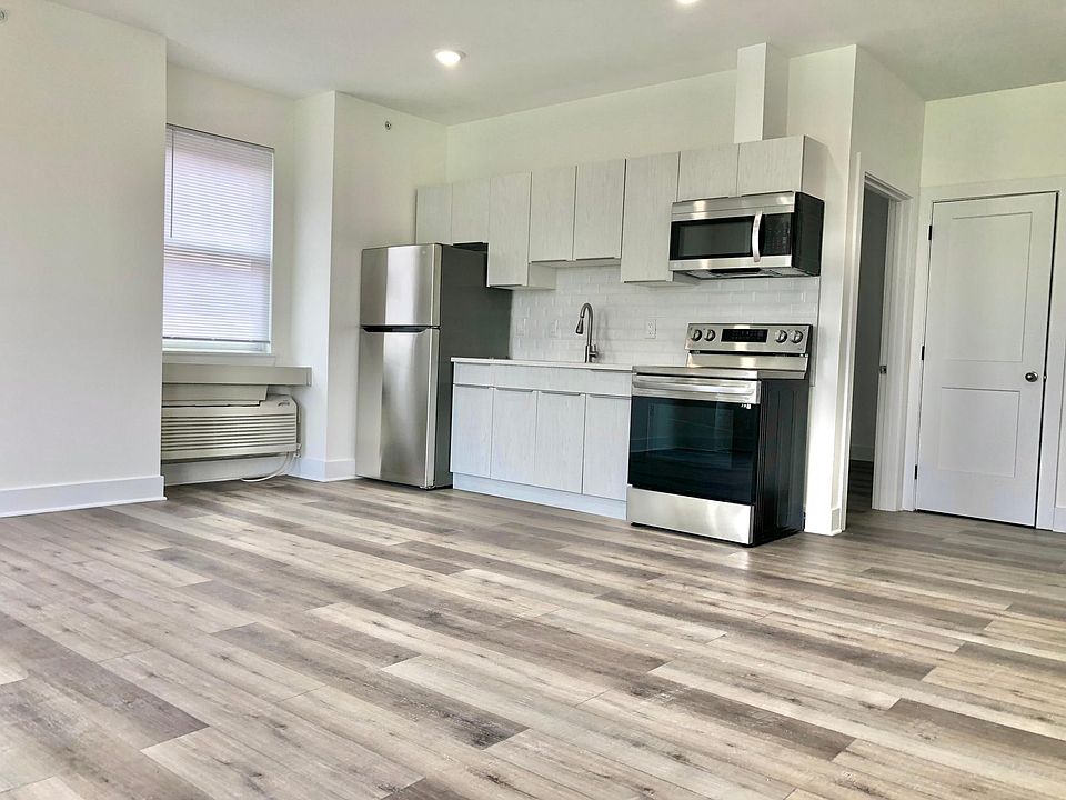 1st image of 4146 Parkside Ave #504A